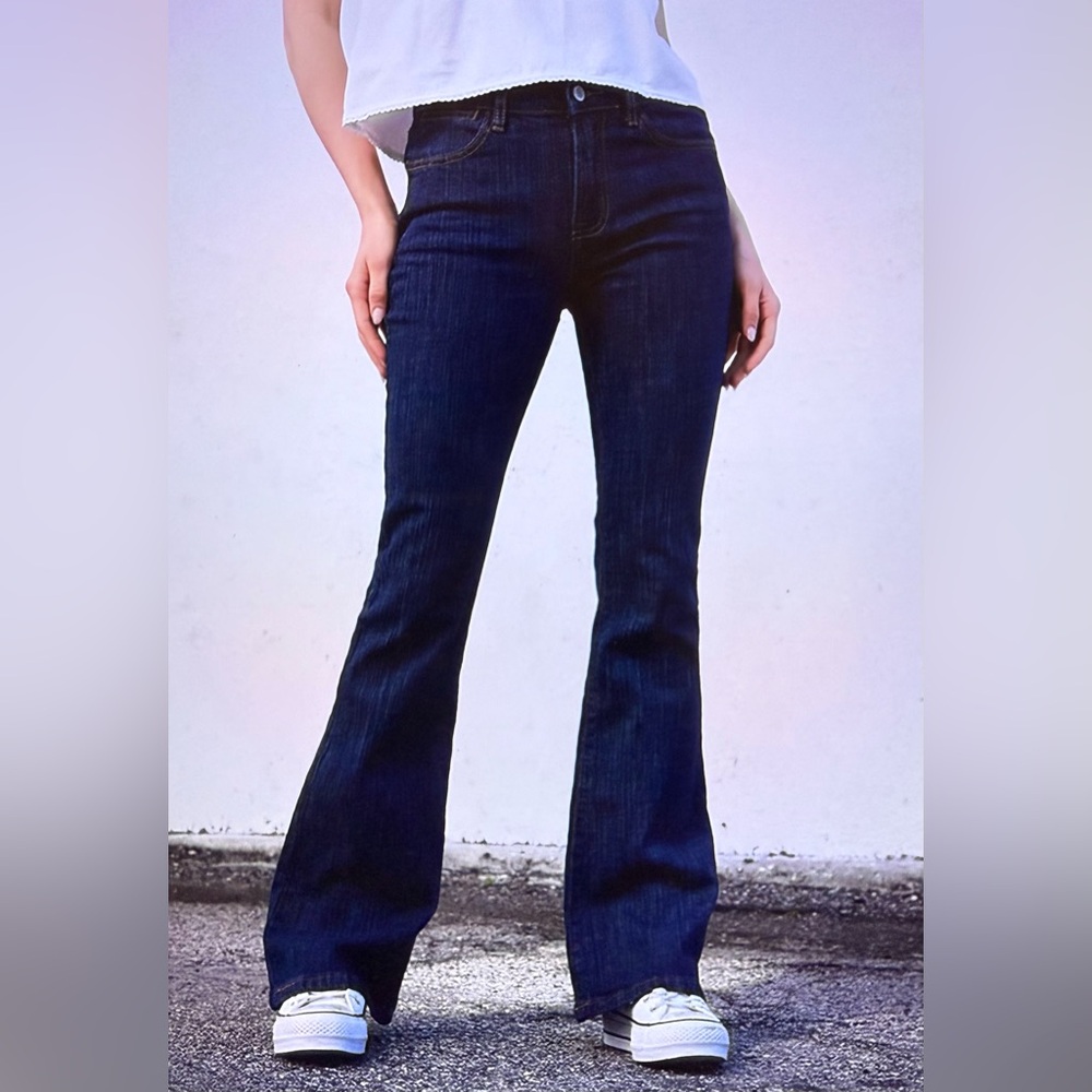 NWOT Brandy Melville/John Galt Dark Blue Melody 90’s Low Rise Flare Jeans